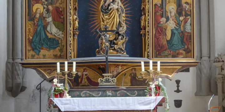 W tradycyjnie katolickiej Bawarii zdawać by się mogło, że luteranizm korzeni...