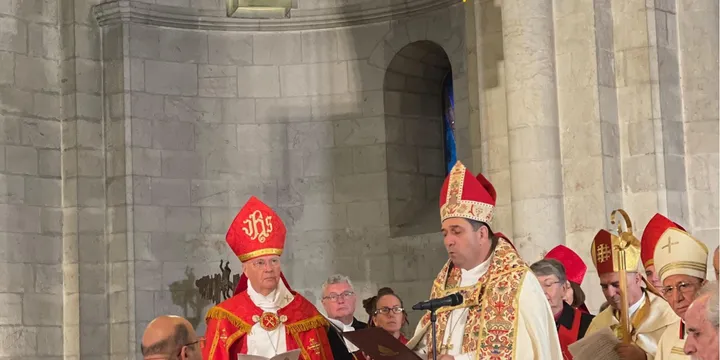 Rzymskokatolickie “Te Deum”, anglikański arcybiskup i córka poprzedniego...