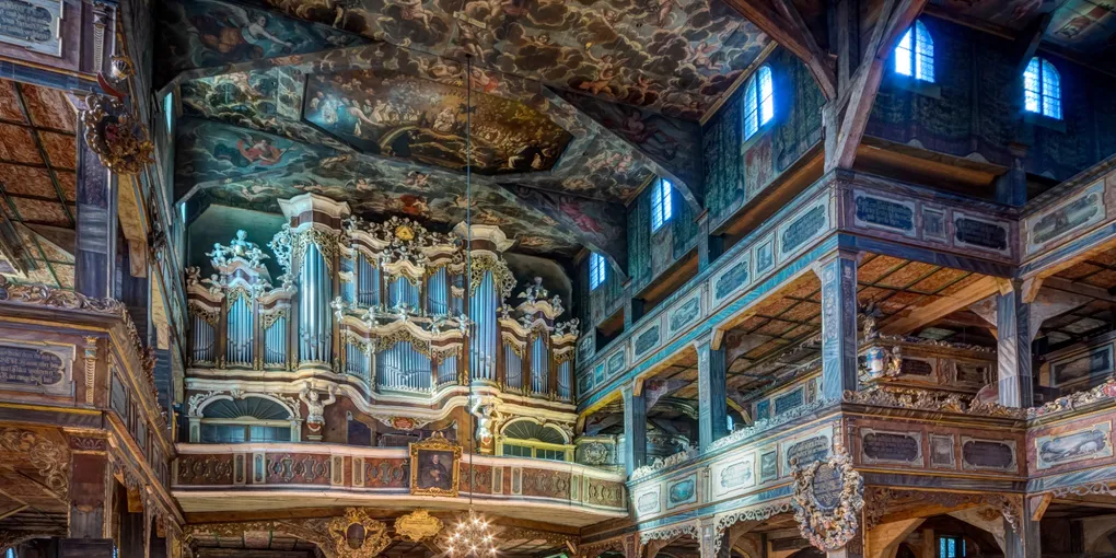 Ornaty skrzypcowe to nie tylko domena katolickich tradsów. Był też i czas, że...