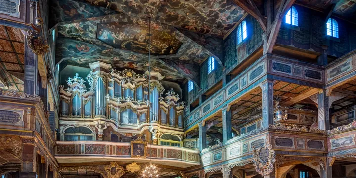 Ornaty skrzypcowe to nie tylko domena katolickich tradsów. Był też i czas, że...