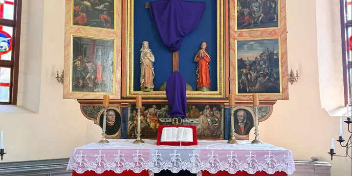 W romkacie oraz w luterstwie nie ma już formalnie w większościowych...