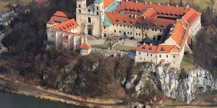 Apostołowie Piotr i Paweł w kalendarzu liturgicznym m.in. największego kościoła...
